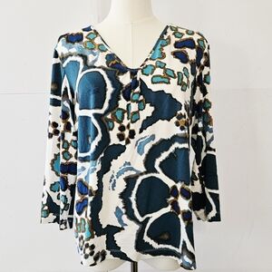 Chico's Size 2 Rayon Multi-Colored Blue White Beige Floral V Neck Long-Sleeved W